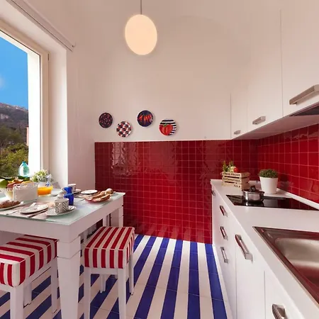 Kira Apartment Sorrento